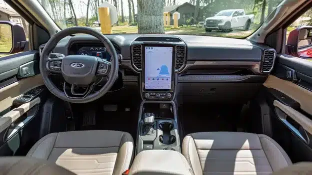 Mua phụ kiện xe Ford Ranger chính hãng ở đâu?