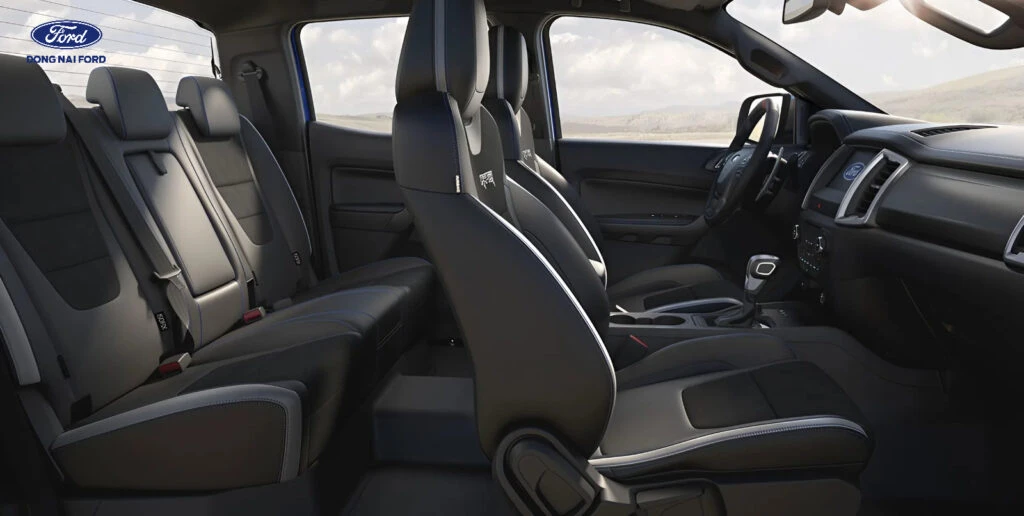 C&aacute;ch sắp xếp ghế ngồi tr&ecirc;n Ford Ranger