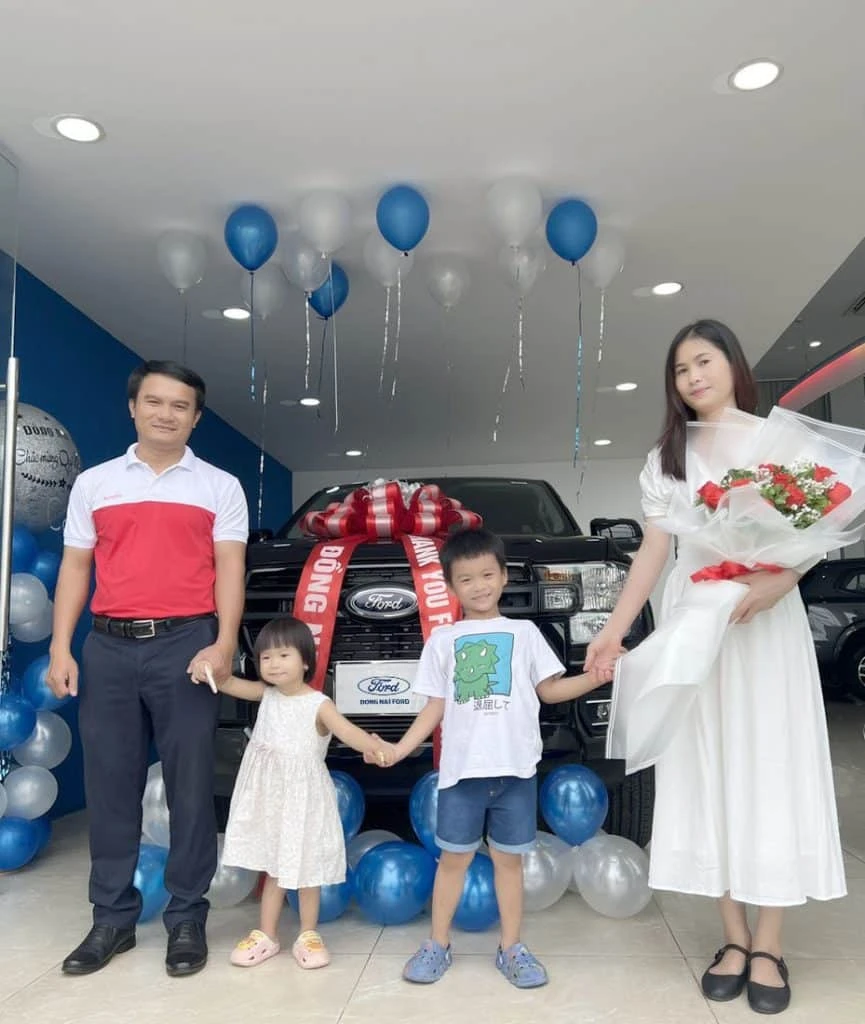 cam-on-gia-dinh-quy-khach-hang-da-chon-lua-dong-nai-ford