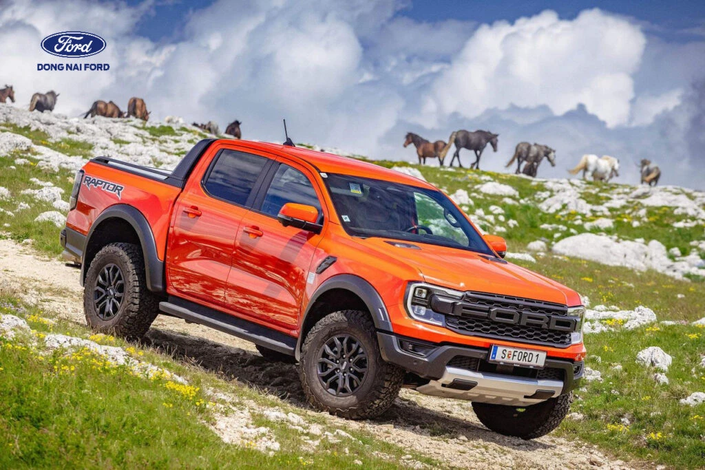 Cập nhật mức gi&aacute; xe Ford Ranger Raptor hiện nay