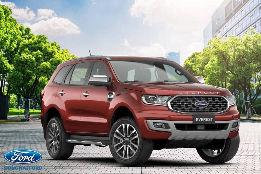 ford-everest-titanium-4x2-new