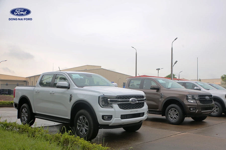 ford-ranger-hien-dai