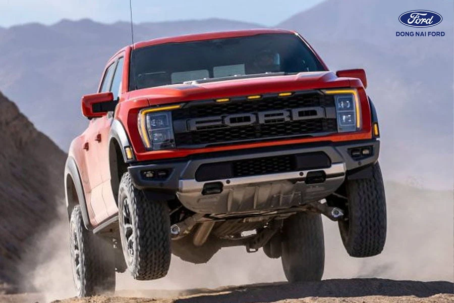 gam-xe-ford-raptor-lon