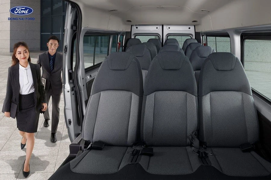 hang-ghe-ford-transit-sang-trong