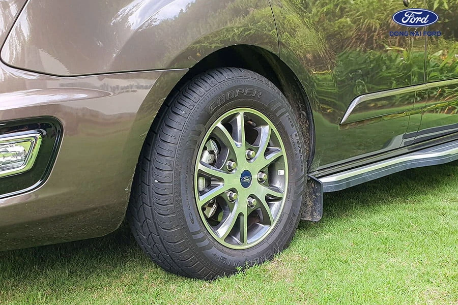 mam-banh-ford-16-inch