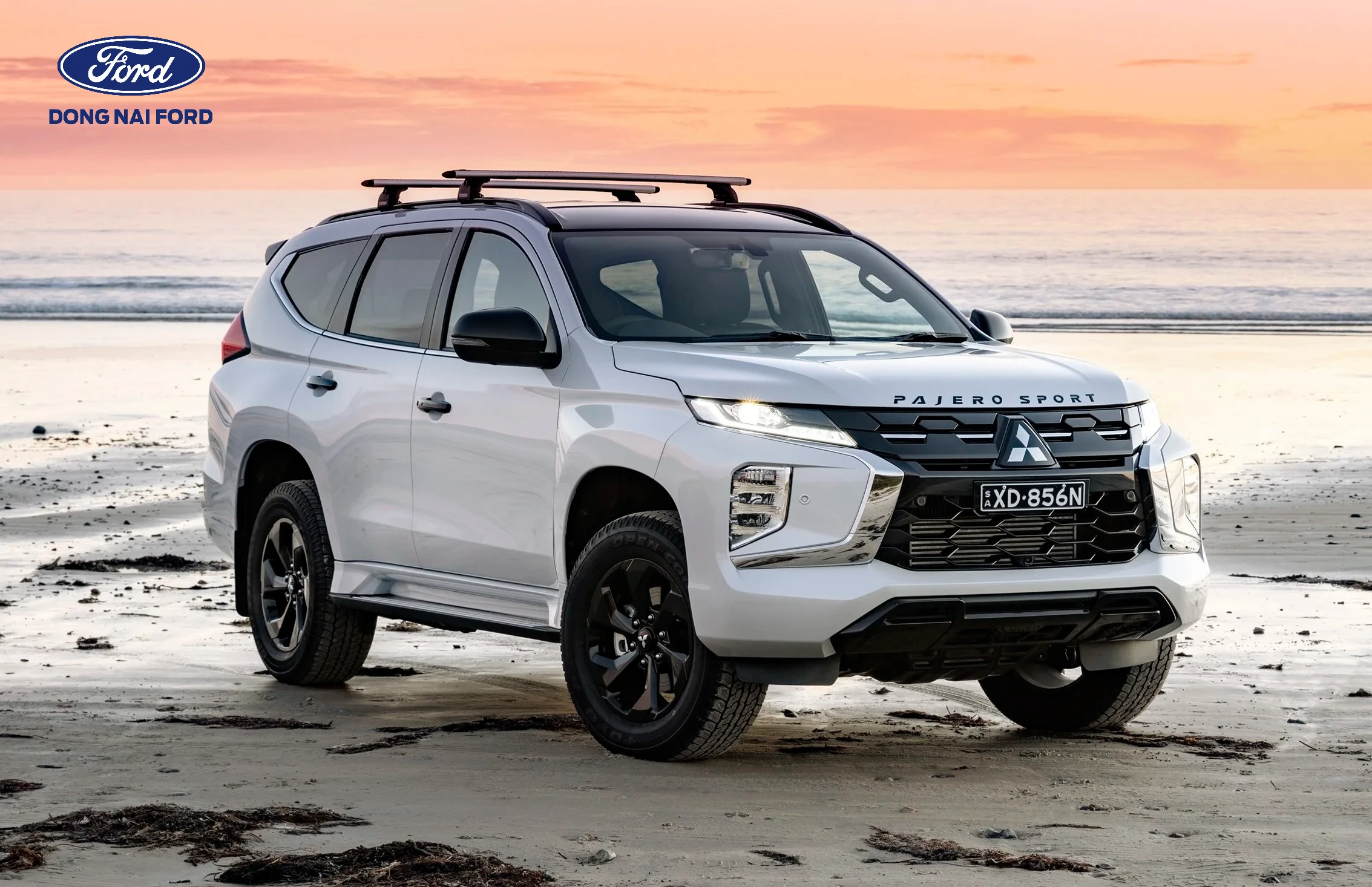 Mẫu xe 7 chỗ gầm cao gi&aacute; rẻ Mitsubishi Pajero Sport