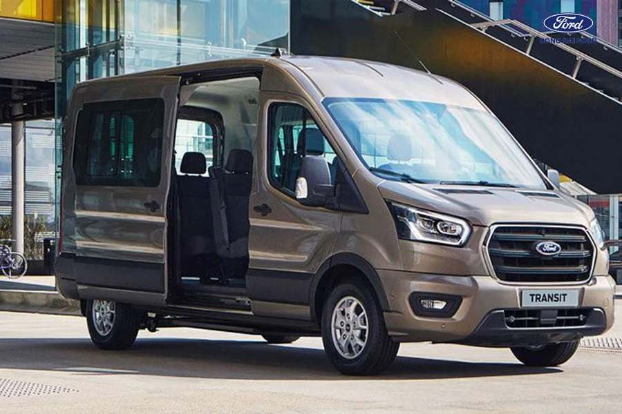 mua-xe-ford-transit-ben-tre