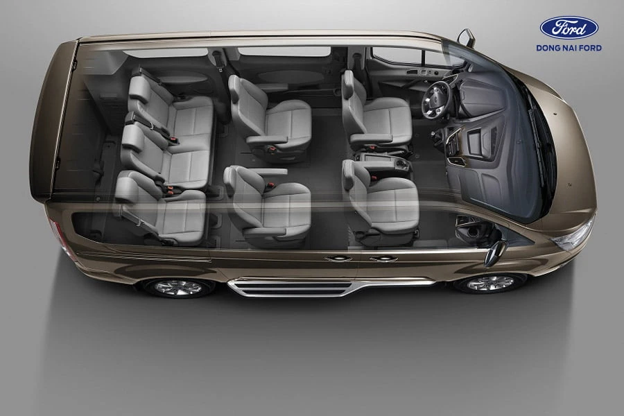noi-that-ford-tourneo-hien-dai
