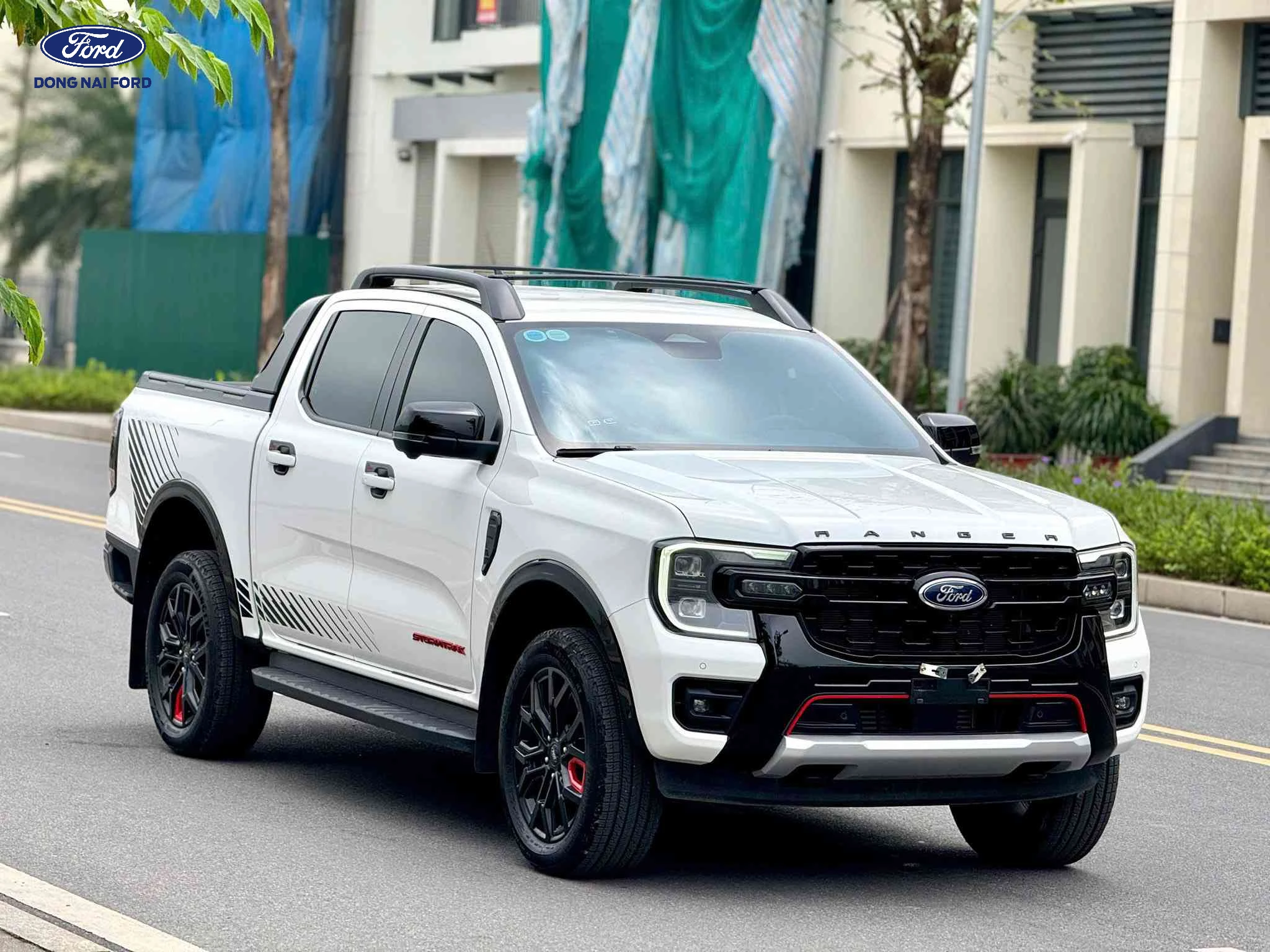 Thiết kế d&ograve;ng xe Ford Ranger m&agrave;u trắng