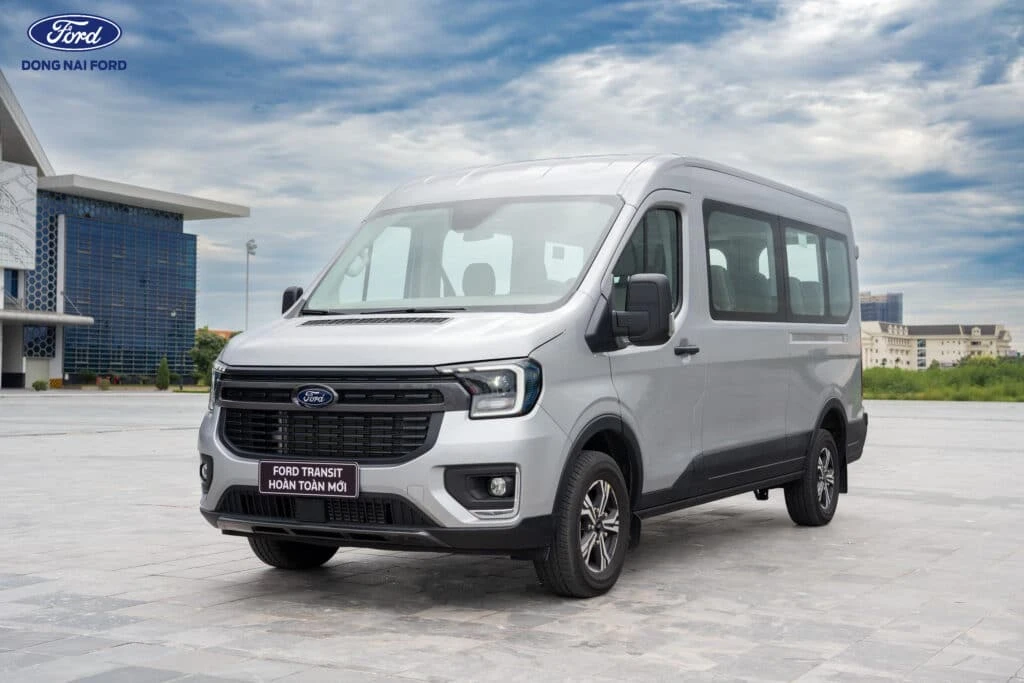 Thông tin tổng quan về chiều dài xe 16 chỗ Ford Transit