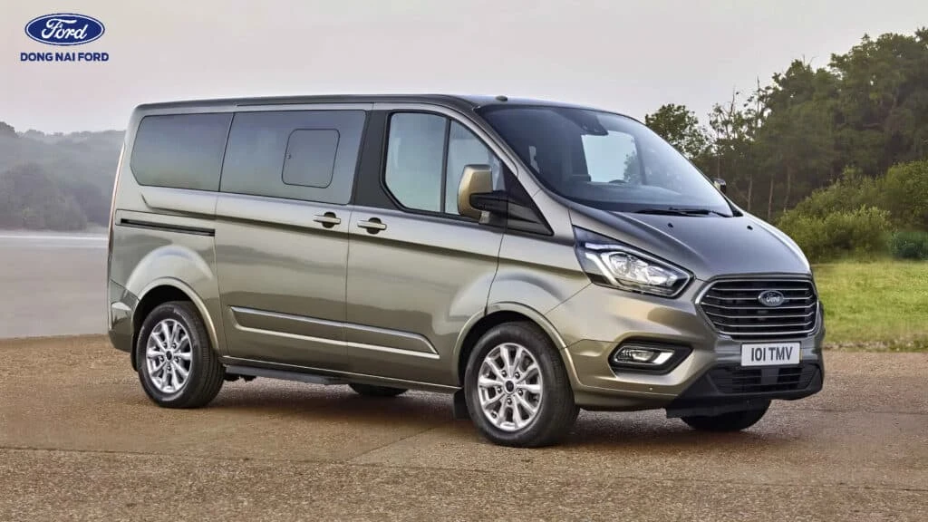 Thông tin tổng quan về Ford Tourneo 8 chỗ máy dầu