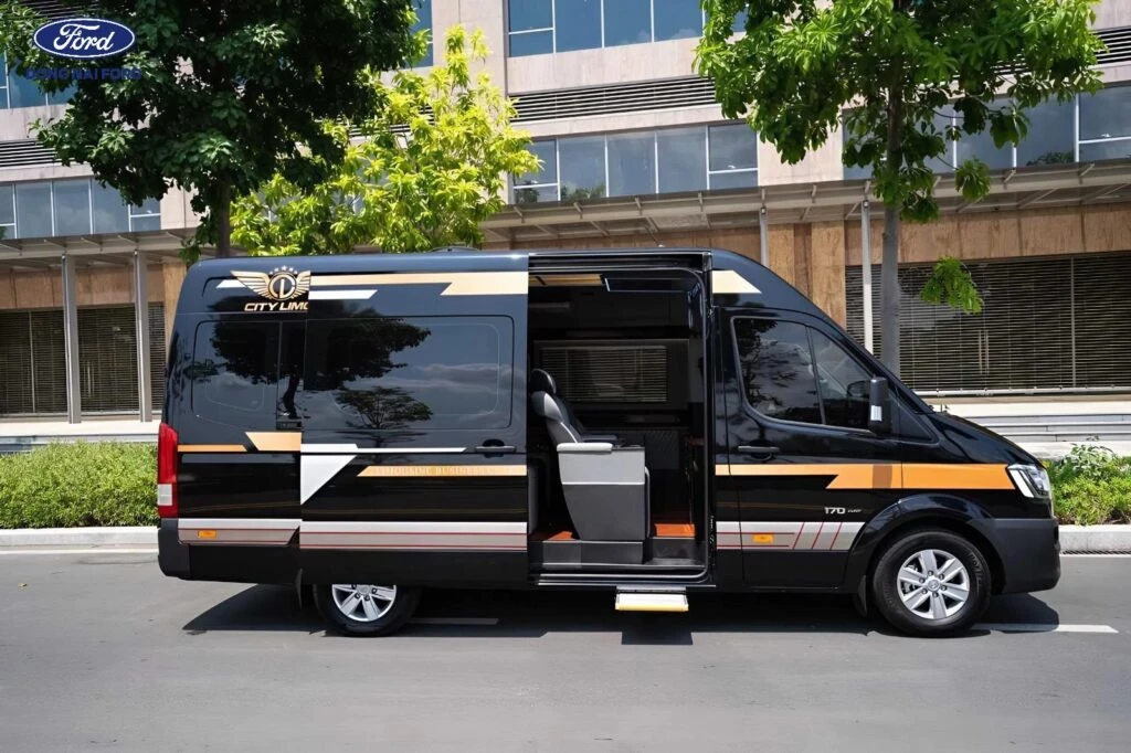 Thông tin tổng quan về xe Limousine 9 chỗ