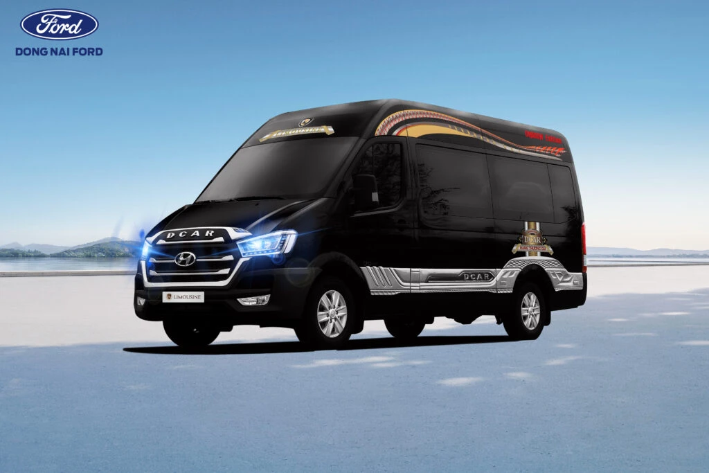 Tổng quan về gi&aacute; xe limousine 16 chỗ