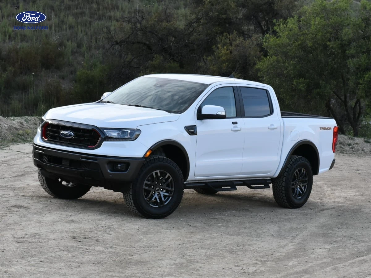 Ưu v&agrave; nhược điểm của d&ograve;ng xe Ford Ranger trắng