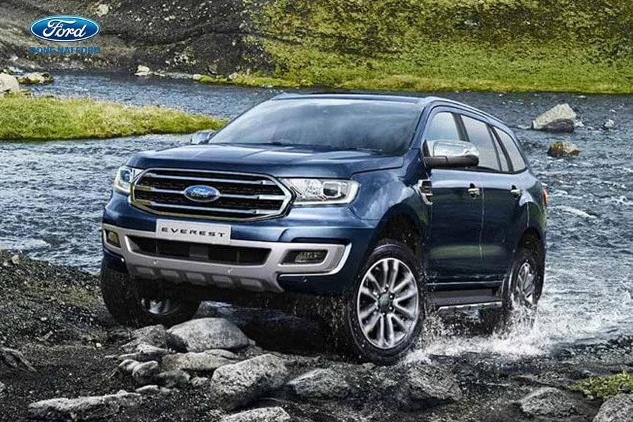 xe-ford-7-cho-cao-cap