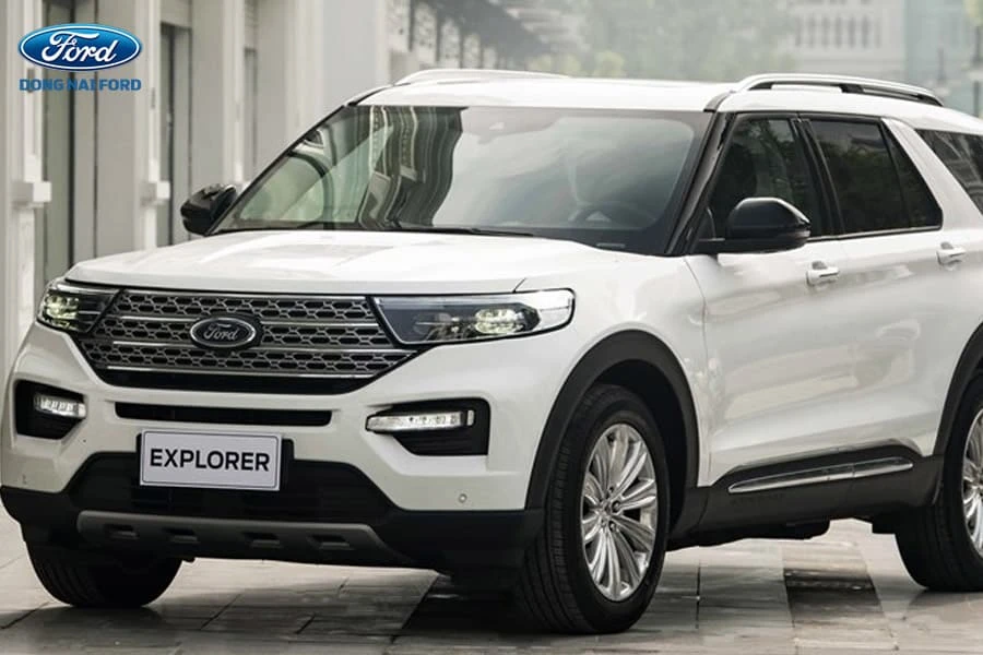xe-ford-dong-thap-hien-dai
