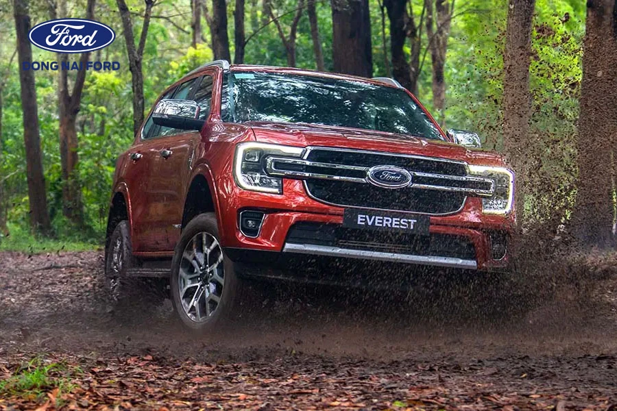 xe-ford-everest-vung-tau-dong-xe-manh-me-vuot-troi